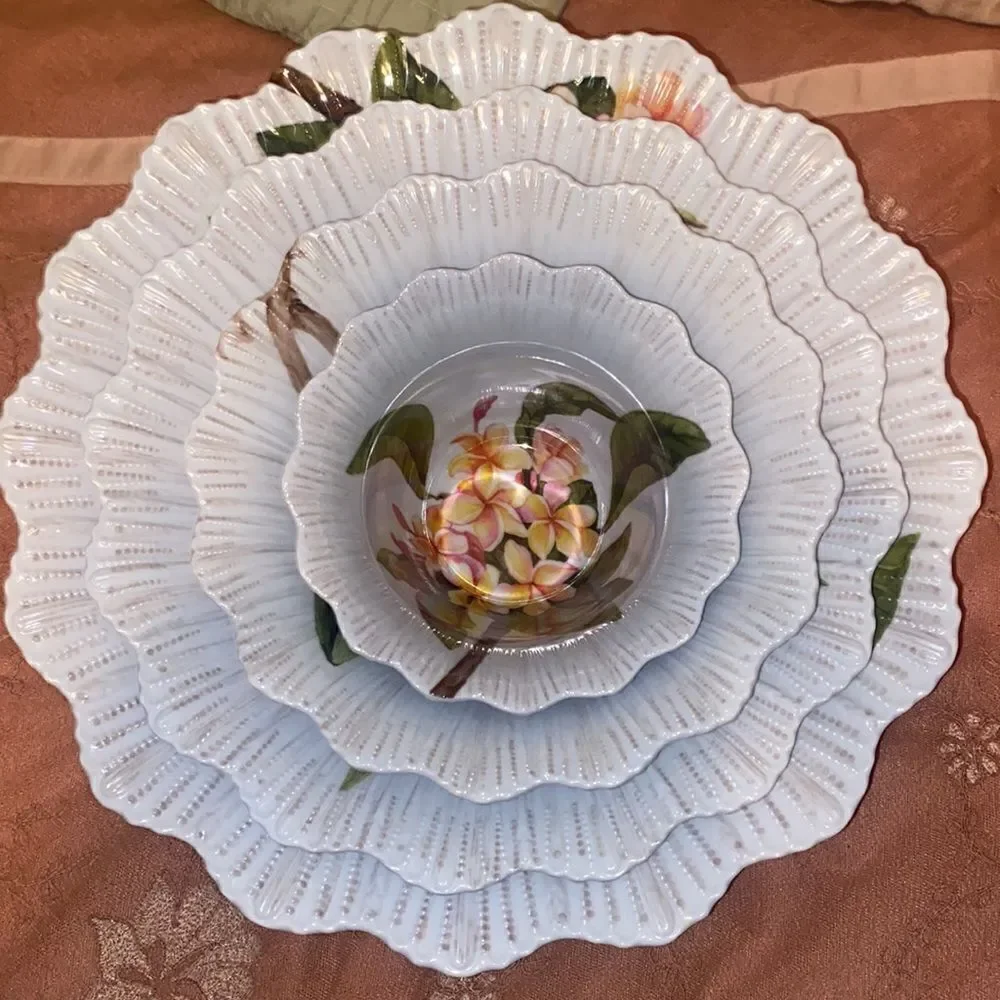 Cupcakes & Cashmere Set of Four Botanical Melamine Nesting Bowls!